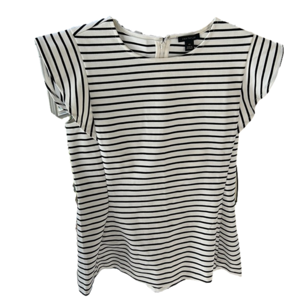 🌿Ann Taylor stretch dressy top - black and white, size XS🌿